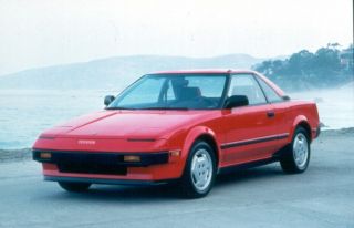 What was the 1985 Motor Trend Import Car of the Year?