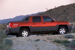 What was the 2002 Motor Trend Truck of the Year?