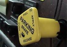 If you are away from your vehicle for only a short time, you do not need to use the parking brake.