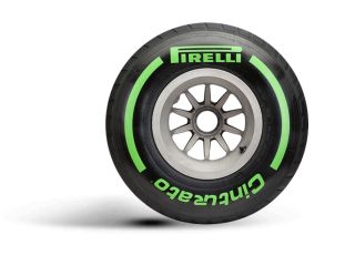 What are the green tires in F1?